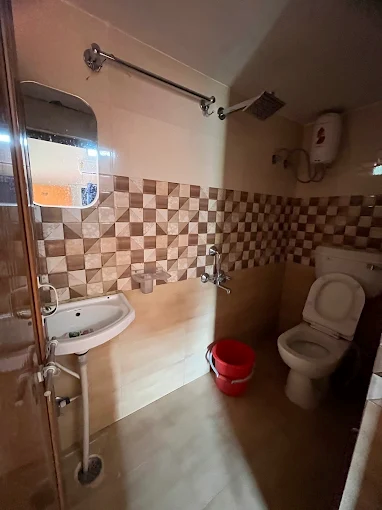 Praneeta Guest House Assi Ghat Varanasi 8949519583