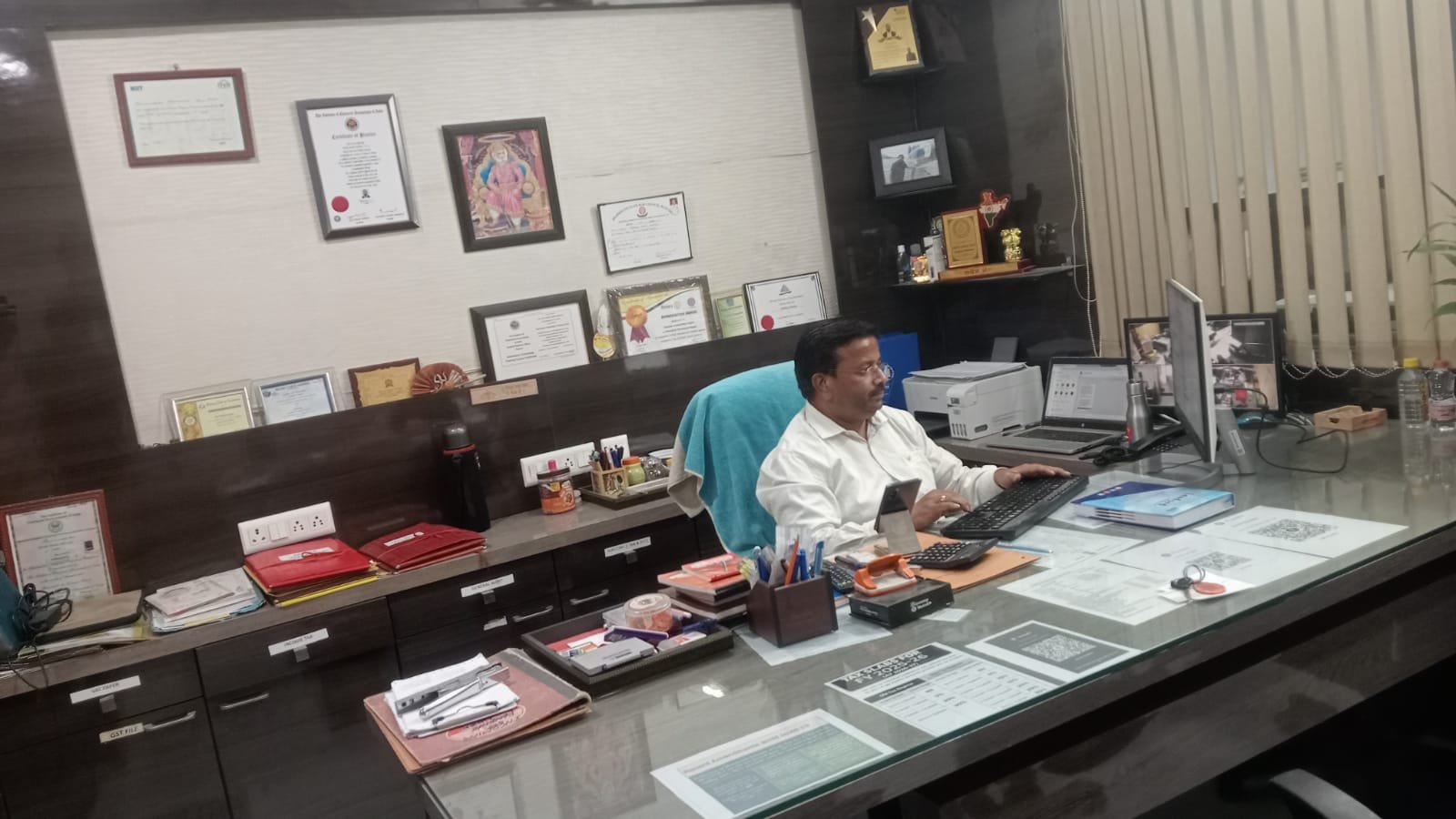 CA Pradeep Hisariya Jhumri Telaiya 9431365815