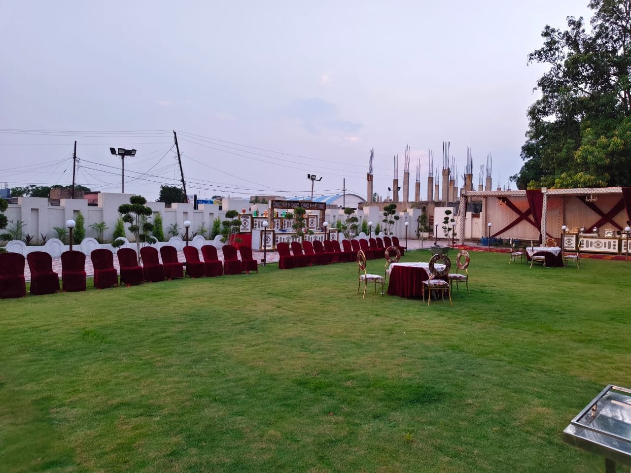Best Banquet hall in Makhmandro Ranchi 9798898011 Merilaxmi Banquet and Resort