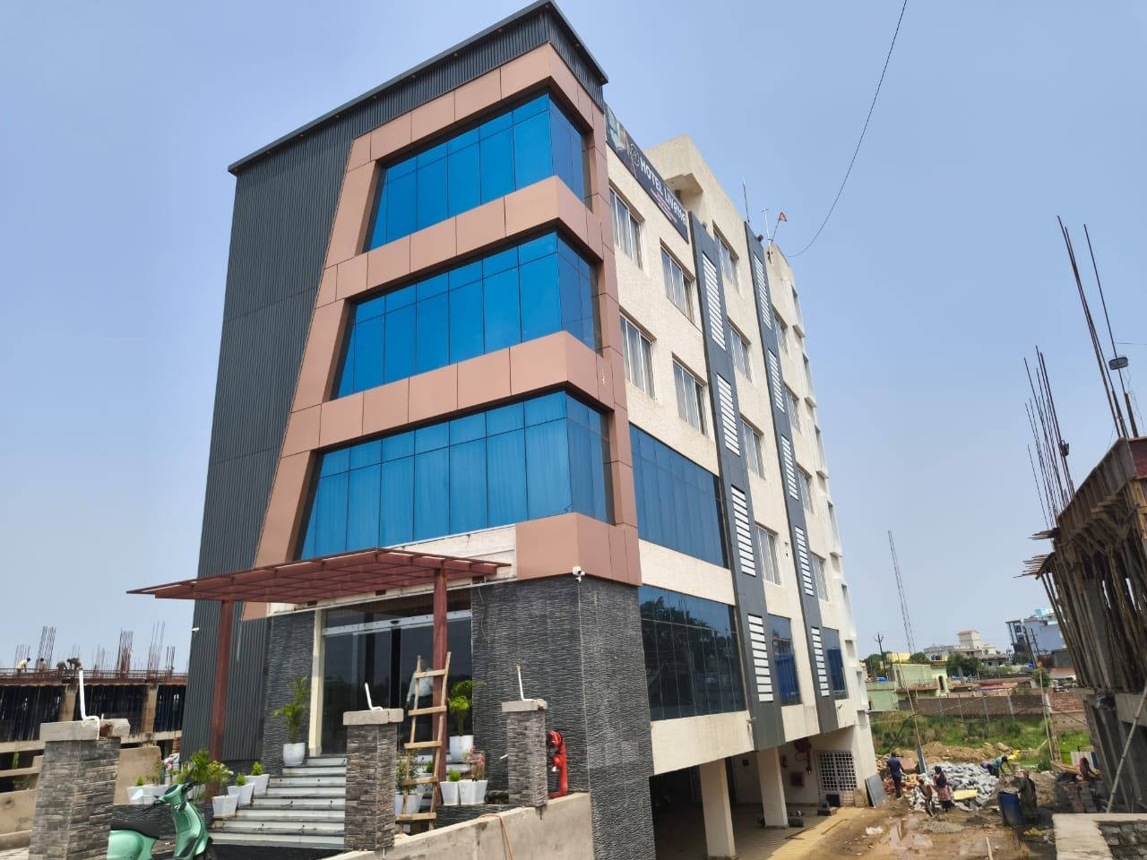 Best Guest House in itki road Ranchi 8863092500 HOTEL LIVANA
